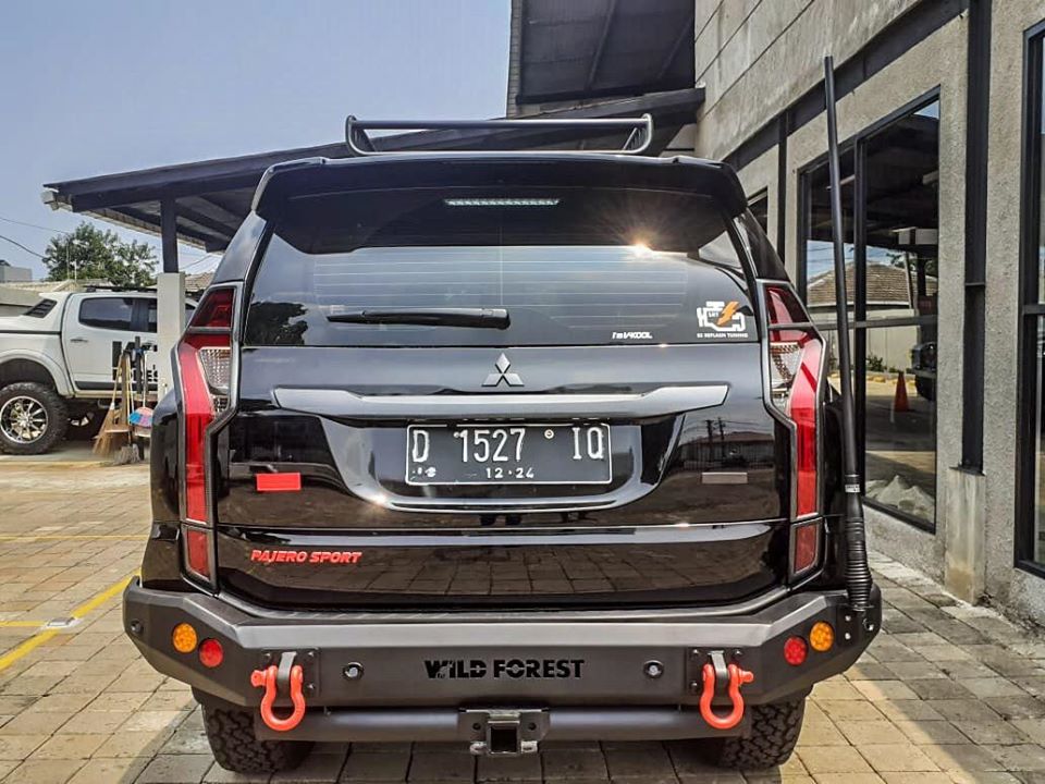 BUMPER BELAKANG WILD FOREST MITSUBISHI PAJERO SPORT 2022 