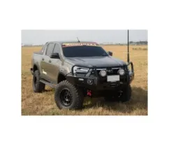 Aksesoris Offroad COMMERCIAL DELUXE BULLBAR TO SUIT TOYOTA HILUX 82020 BBCD076