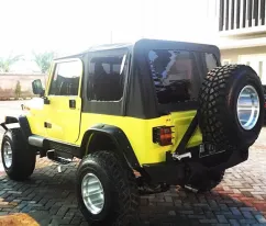 Jeep Wrangler JK/TJ GANTUNGAN BAN SERAP JEEP WRANGLER TAS4X4