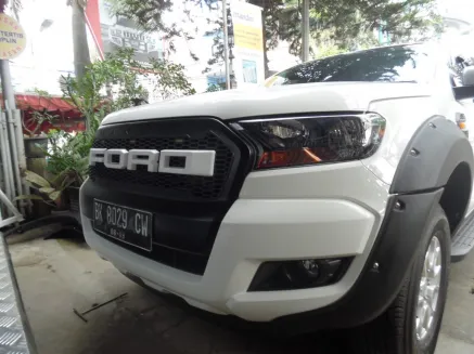 Ford Ranger 2015+ GRILL FORD RANGER  1 1466677714758