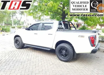 Navara Np300 ROLLBAR GLADIATOR WITH REAR GLASS PROTECTOR NAVARA NP300  1 20180803_113125