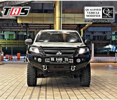 Triton MR BULLBAR TRIRON MR 3LOOP FOREST