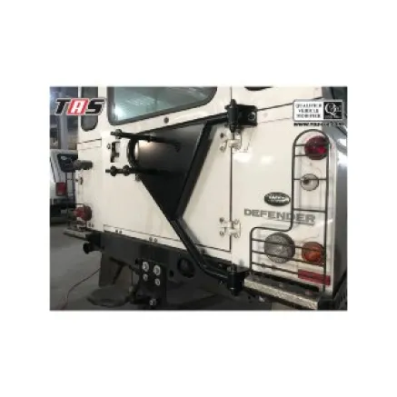 Landcruiser 79 BUMPER BELAKANG DAN GANTUNGAN BAN SERAP LANDROVER 1 650e28b5_ccb4_43ec_9592_ce399d18da27