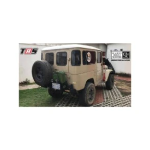 Landcruiser 79 BUMPER BELAKANG DAN GANTUNGAN BAN SERAP TOYOTA HARDTOP BJ40 1 9c118a60_92f3_4ad5_a6f1_6ceeea78c832