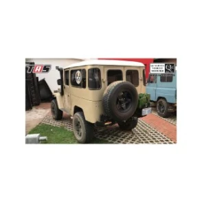 Landcruiser 79 BUMPER BELAKANG DAN GANTUNGAN BAN SERAP TOYOTA HARDTOP BJ40 2 a6c99a0e_6cd5_4add_bc75_4c2fa5fb0b9c