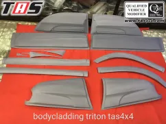 Strada Triton 2007+ BODY CLADDING TRITON  bodycladding triton tas4x4 2