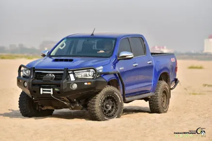 Hillux Revo 2015+ BULLBAR IRONMAN DEPAN TOYOTA HILLUX 2019 TAS4X4 3 bullbar_ironman_depan_toyota_hillux_2019_tas4x4