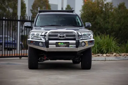 Landcruiser Vx 200 BULLBAR IRONMAN LANDCRUISER VX200 TAS4X4 1 bullbar_ironman_landcruiser_vx200_tas4x4_2