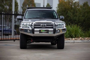 Landcruiser Vx 200 BULLBAR IRONMAN LANDCRUISER VX200 TAS4X4 1 bullbar_ironman_landcruiser_vx200_tas4x4_2