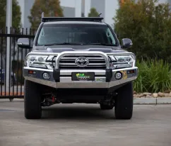 Landcruiser Vx 200 BULLBAR IRONMAN LANDCRUISER VX200 TAS4X4