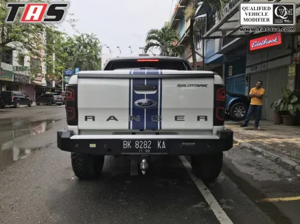 Ford Ranger 2015+ BUMPER BELAKANG FORD RANGER FLEET FOREST 2 bumper_belakang_ford_ranger_fleet_forest_2