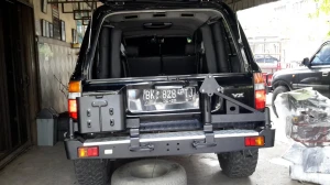 Landcruiser Vx 80 BUMPER BELAKANG DENGAN GANTUNGAN BAN SERAP + JERRYCAN LANDCRUISER VX 80 FOREST 1 bumper_belakang_gantungan_ban_serap_jerrycan_landcruiser_vx80_forest_1