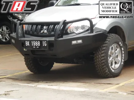 Triton 2015+ BUMPER DEPAN FOREST MITSUBITSHI TRITON 1 bumper_depan_forest_mitsubishi_triton_tas4x4