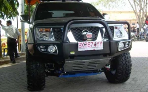 Nissan Navara BUMPER DEPAN NISSAN NAVARA MINING FOREST 5 bumper_palang_bullbar_depan_nissan_navara_mining_forest_6