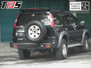 Ford Everest OVERFENDER FORD EVEREST  1 bumperbelakangfordeverest