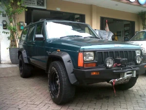 Jeep Cherokee XJ/ZI/ZG/WJ/WG OVERFENDER  JEEP CHEROKE 1 cheeroky_model_no_loop