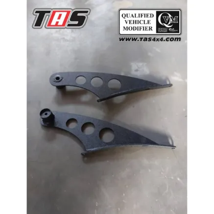 Aksesoris Offroad STEEL 50inch STRAIGHT LED LIGHTBAR ROOFMOUNT BRACKETS 1 d11beab4_6096_42c8_bfcd_22ec54558fee