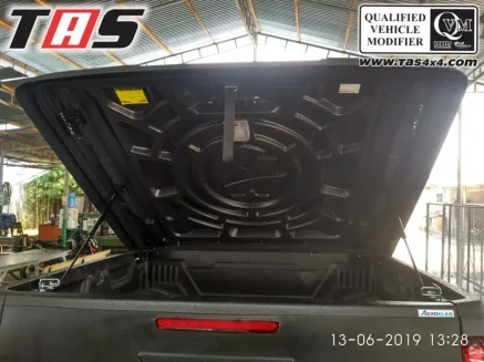 Hillux Revo 2015+ PENUTUP BAK BELAKANG DECKCOVER AEROKLAS HILLUX REVO TAS4X4 1 dck_cvr_rv_3