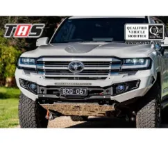 Triton 2015+ BULLBAR TOYOTA LC300 RHINO