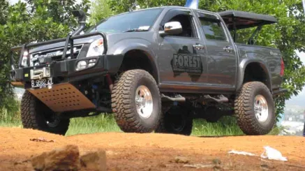 Isuzu D-max 2012+ PENUTUP BAK TONNEUCOVER AVIATOR AEROKLAS ISUZU D-MAX VCROSS TANPA BOR 4 deckcover_aeroklas_full_isuzu_dmax_vcross_3