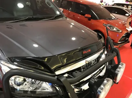 Isuzu Mu-x 2013+ DEFLECTA ISUZU MU-X 1 deflecta_isuzu_mu_x_1