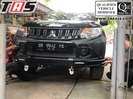 Triton 2015+ BUMPER DEPAN MITSUBITSHI TRITON  1 ezywatermark1052