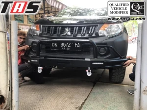 Triton 2015+ BUMPER DEPAN MITSUBITSHI TRITON  3 ezywatermark1081