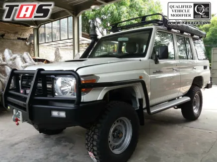 Ford Everest BULLBAR DEPAN FOREST FORD EVEREST 5 ezywatermark170424112839439