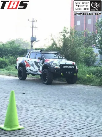 Ford Ranger 2015+ BULLBAR RAPTOR FORD RANGER 2 ezywatermark1711170951511151