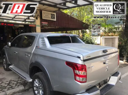 Triton 2015+ PENUTUP BAK BELAKANG SCZ OEM ALL NEW MITSUBISHI TRITON 2 ezywatermark1712110209421242
