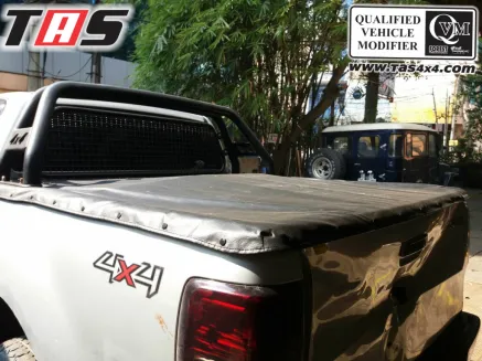 Ford Ranger 2015+ SOFT COVER SNAP AND CLIP AEROKLAS FORD 1 ezywatermark18011002040616