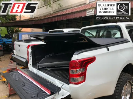 Triton 2015+ PENUTUP TRIFOLD GLADIRATOR MITSUBUSHI TRINTON 2015+ 2 ezywatermark180810030218818