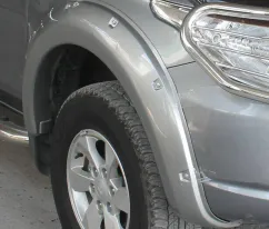 Aksesoris Mining FENDER OE TRITON 2017