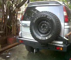 Ford Everest BUMPER BELAKANG FORD EVEREST MODEL PAPAN LAMA 