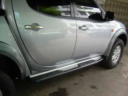 Isuzu D-max 2012+ TANGGA SAMPING FOREST D MAX 1 forest_tangga_samping