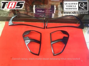 Hillux Revo 2015+ GARNISH LAMPU DEPAN BELAKANG BLACK MATTE / HITAM DOFF HILLUX REVO TAS4X4 1 garnish_lampu_depan_belakang_hitam_doff_black_matte_hillux_revo_tas4x4_1