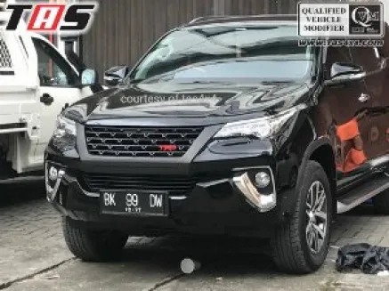 Fortuner 2015+ GRILL TRD ALL NEW FORTUNER 2015 2 grill_trd_all_new_fortuner_2015_tas4x4_2