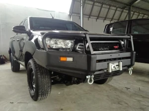 Hillux Vigo 2011+ BULLBAR WILDFOREST 3 LOOP HILUX 2020 TAS 4X4 2 hilux_2020_2