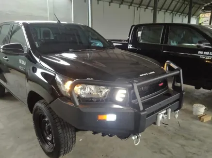 Hillux Vigo 2011+ BULLBAR WILDFOREST 3 LOOP HILUX 2020 TAS 4X4 3 hilux_2020_3