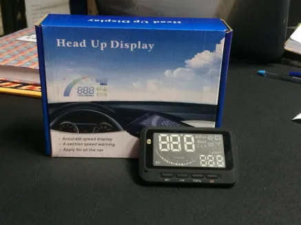 Aksesoris Offroad HEAD UP DISPLAY 1 img_1403