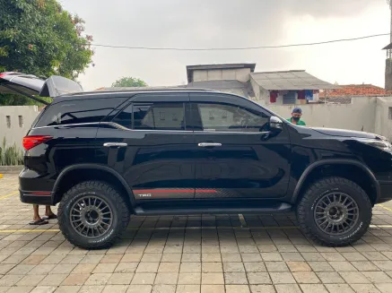 Fortuner 2015+ IRONMAN SUSPENSION LIFT 2,5 INCH TOYOTA FORTUNER TAS4X4 1 ironman1