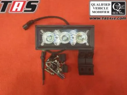 Aksesoris Offroad IRONMAN 30 W MODULAR LED LIGHT BAR FLOOD BEAM 3 ironman_30w_modular_led_lightbar_flood_beam_tas4x4_1