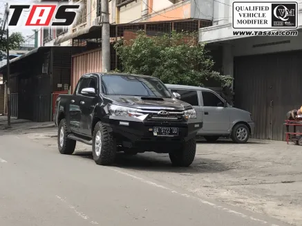 Hillux Revo 2015+ LIFT KIT 3,5 INCH TOYOTA HILLUX REVO 2 lifkit_35_inch_toyota_hillux_revo_3