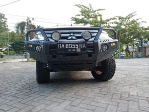 Triton MR IRONMAN BULLBAR MITSUBISHI TRITTON MR TAS 4x4 2 mr_bullbar_2