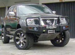 Nissan Navara DECK TENGAH NISSAN NAVARA  nissan navara model mining lama foglamp style a