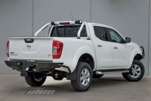 Navara Np300 NAVARA NP300 REAR PROTECTION TOW BAR 3 np300_rear_w1920