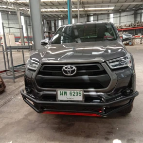 Hillux Revo 2015+ NUDGEBAR FOREST HILUX 1 nudgebar