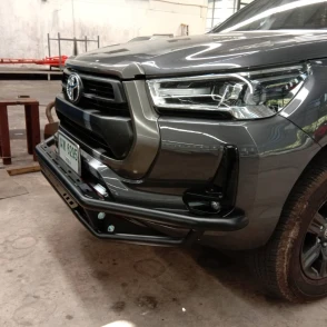 Hillux Revo 2015+ NUDGEBAR FOREST HILUX 2 nudgebar1
