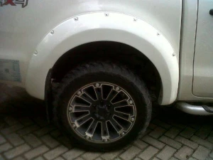 Ford Ranger 2011+ OVERFENDER BAUT L FORD T6 4 overfender_baut_l_ford_t6_7