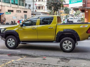 Hillux Revo 2015+ OVERFENDER BAUT L TOYOTA HILLUX REVO TAS4X4 1 overfender_baut_l_toyota_hillux_revo_tas4x4_2